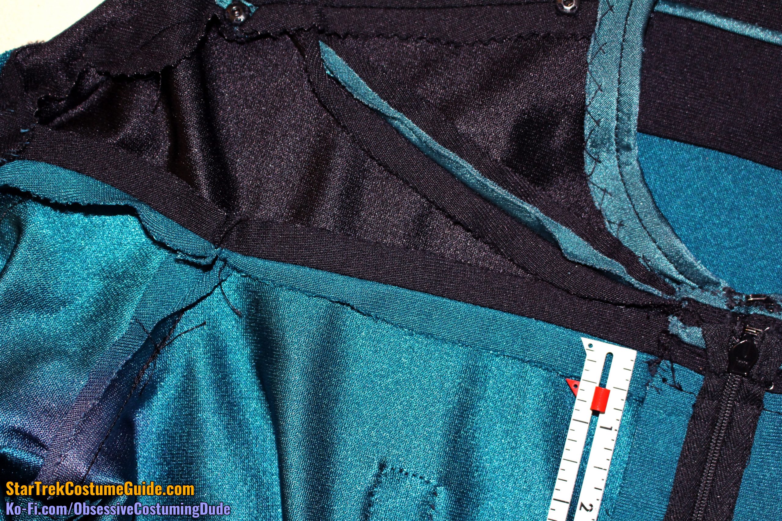TNG medical smock uniform examination - Star Trek Costume Guide