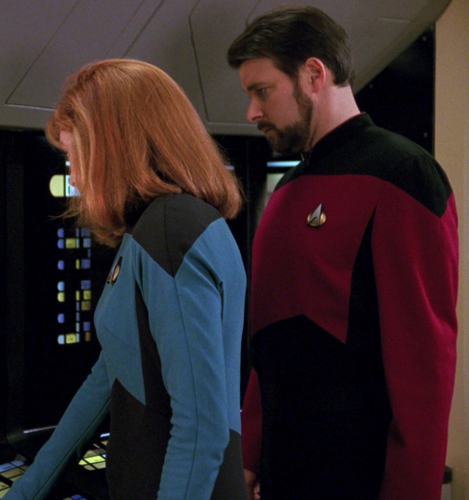 TNG jumpsuit analysis - Star Trek Costume Guide
